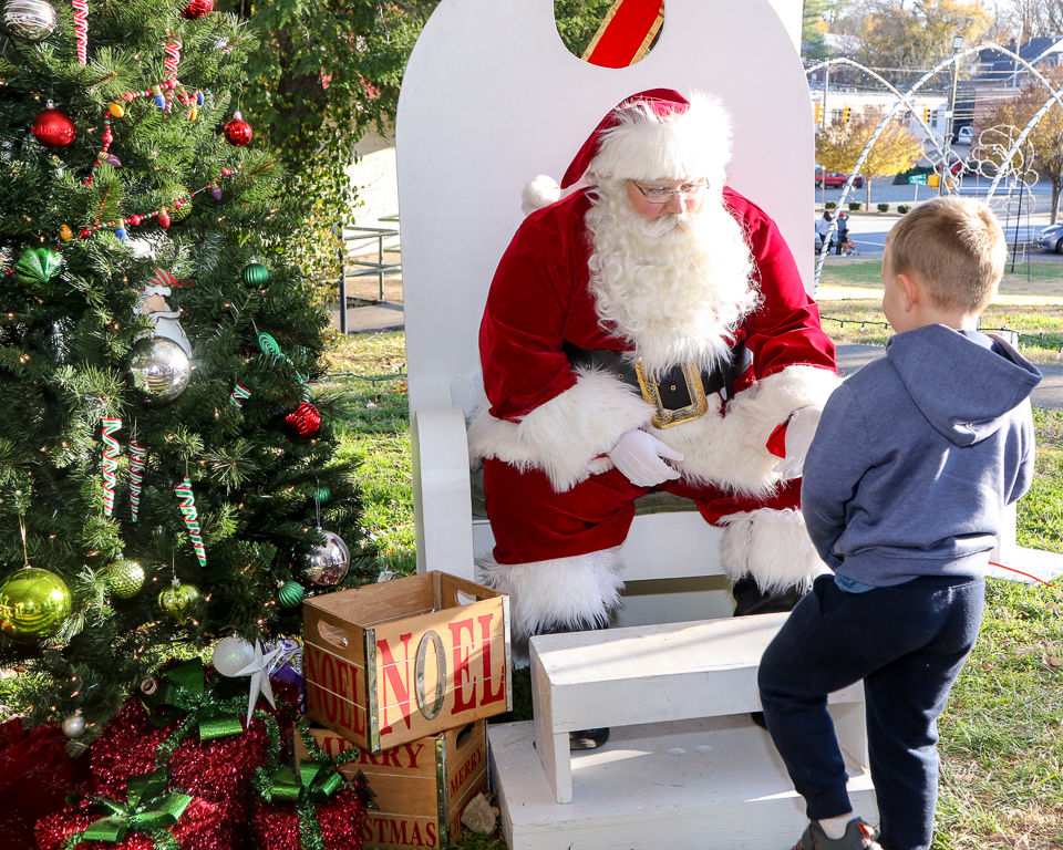 Winter Carnival _ Santa 11-24-19-8480.JPG